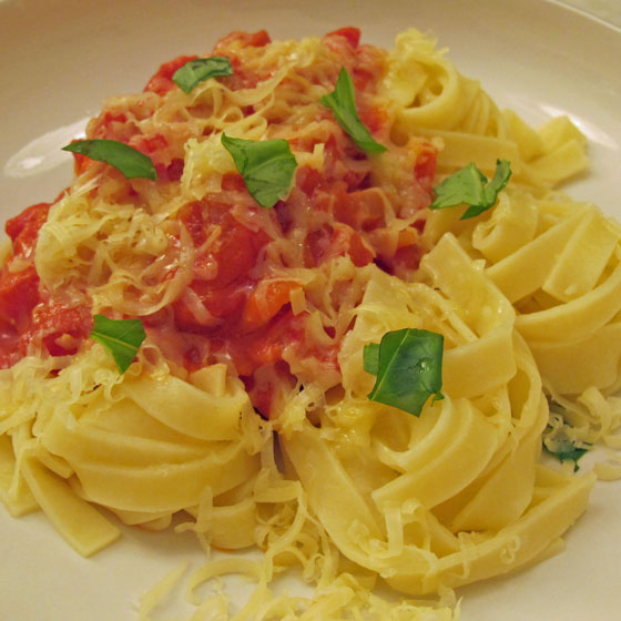 Bacon-and-Tomato-Pasta-sauce12