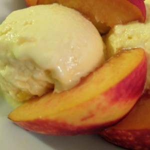 5-minute-Peach-Ice-cream3