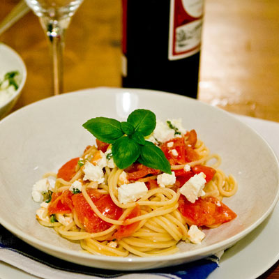 No-cook-tomato-and-feta-sauce4